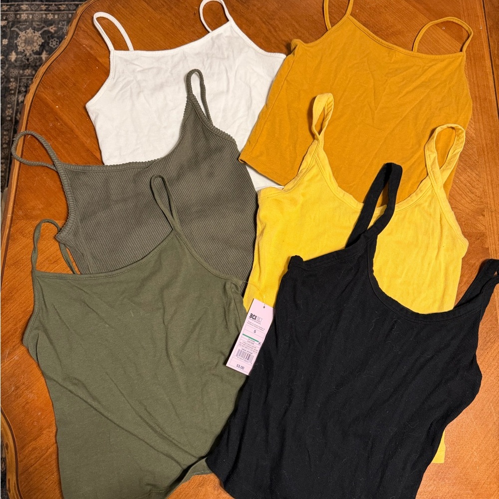 Wild Fable (6) Tank Tops S